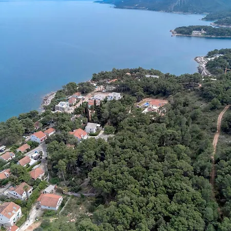 Niki * Jelsa (Hvar)